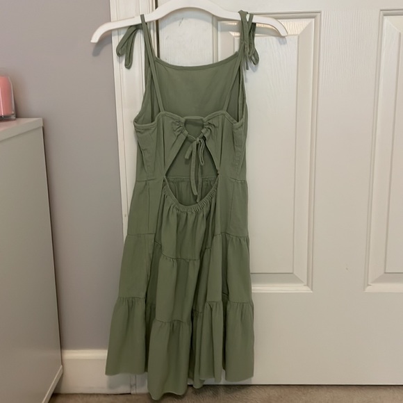 Green sundress - Picture 2 of 2